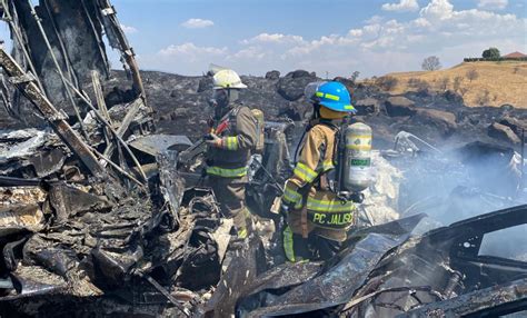 Al Menos Muertos Deja Accidente En Autopista De Tepatitl N