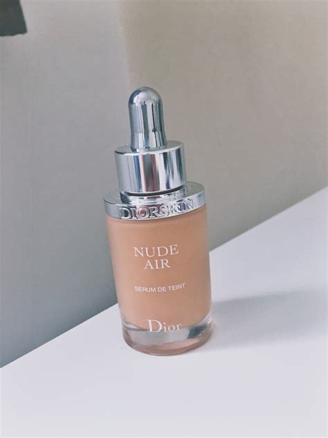 Karolina Raton Diorskin Nude Air Serum Foundation Review