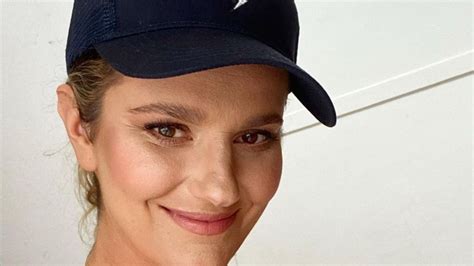 Zofia Zborowska I Jej Letni Styl Sukienki Maxi Bia E Bluzki I Bikini Jeden Z Element W