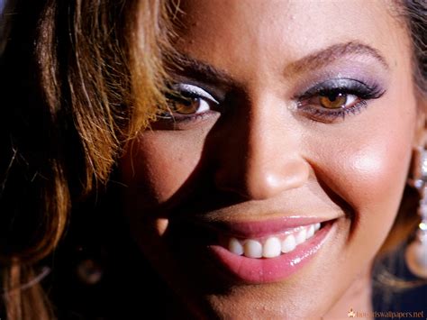 Beyonce Knowles Hot Beyonce Knowles Bikini Pics