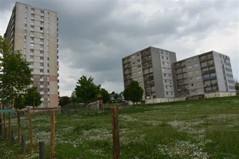 M Moire Ville On Twitter Le Quartier Hlm De La Madeleine Joigny