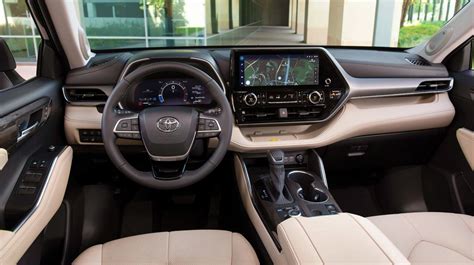 Next-Gen 2025 Toyota Highlander Hybrid | Toyota News