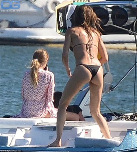 Gisele Buendchen Nude Pictures Photos Playboy Naked Topless Fappening