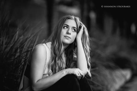 Outdoor Senior Portraits The Woodlands Shannon Stroubakis Photography