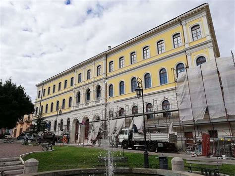 Giulianova Svelata La Nuova Facciata Della Scuola De Amicis