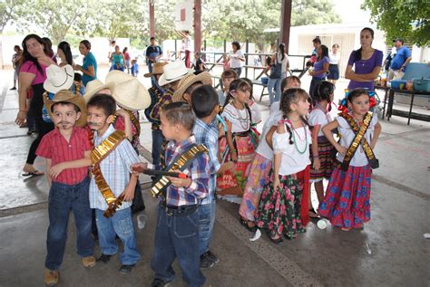 Trajes Para Niños Del 20 De Noviembre