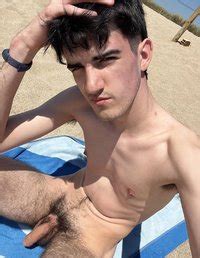 Photo Naked Men On The Beach Page Lpsg