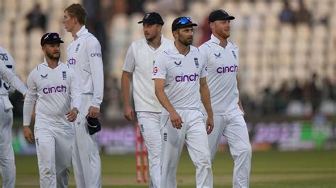 Pakistan Fight Back After England Set Stiff Second Test Target