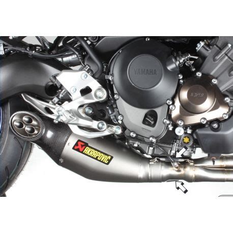 Ligne complete pot d échappement AKRAPOVIC RACING LINE YAMAHA MT 09