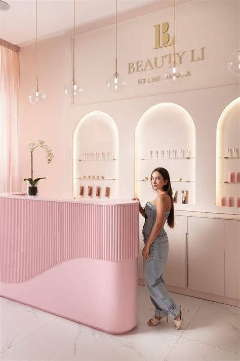 Glam Luxury And Elegance Beauty Center Center Design Intérieur De