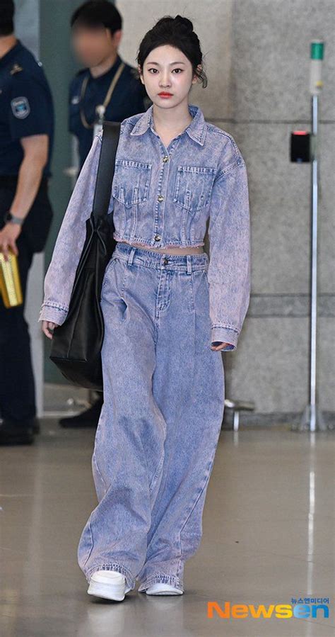 13 Gaya Airport Fashion Ala Ningning Aespa Stand Out Abis