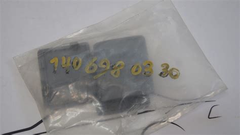 Front and Rear Jacking socket cover - mercedespartz