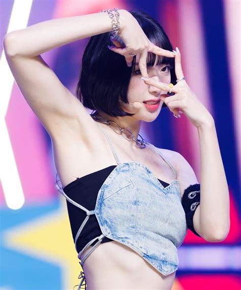 Riinas Milky White Armpits 🤤👅 H1 Key R Kpoparmpit