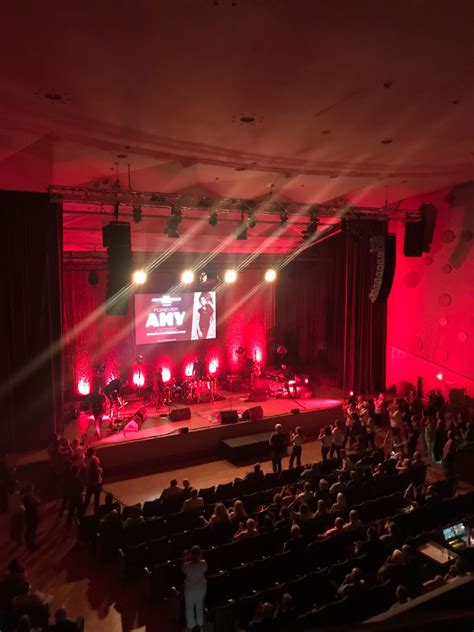 Musikkurs Bei Amy Winehouse Memorial Konzert Gymnasium Am Rom Usring