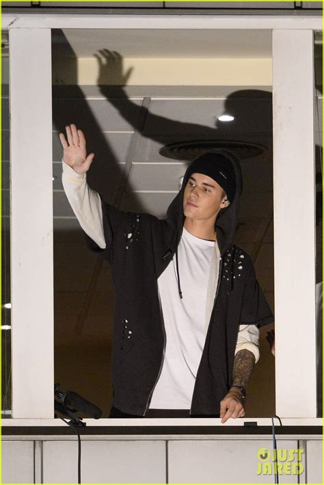 Justin Bieber Storms Off Stage, Responds to Criticism (Video): Photo 3494820 | Justin Bieber ...