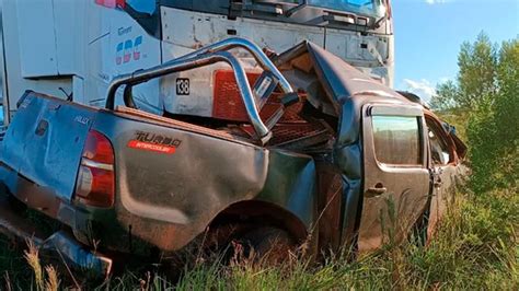 Dos fallecidos tras choque entre camión y camioneta en ruta 14 Elonce