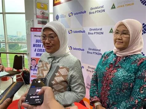 Di Surabaya Menaker Ingatkan Pengangguran Terbuka Didominasi Dari