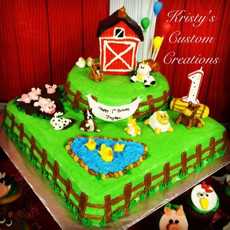 Barnyard Cake Farm Cake Barnyard Party Farm Party Farm Animal Cakes