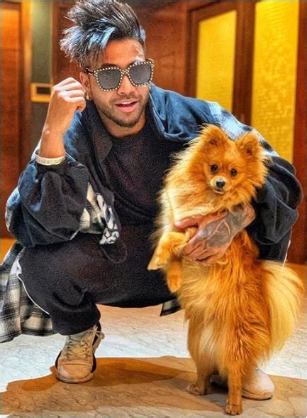 Sukhe (Punjabi Singer) Biography, Age, Secrets, Affairs, Images,