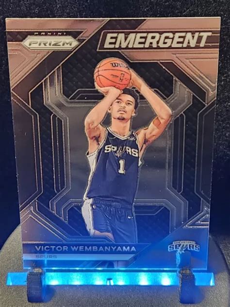 2023 24 PALLACANESTRO PANINI Prizm Emergente 12 Victor Wembanyama