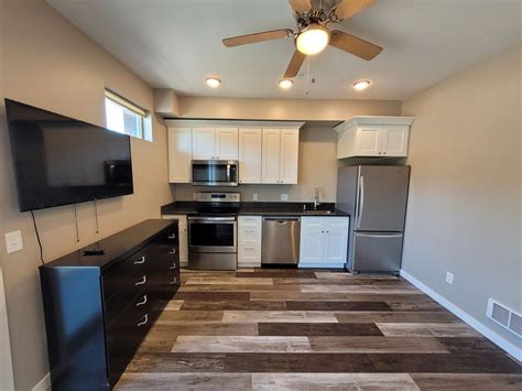 Available Now 2 Bedroom 1 Bathroom At Samish Apartments Bellingham WA