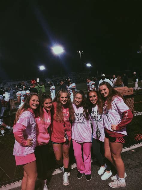 Pin By Alexis Snyder On Photo Ideas Spirit Week Outfits Football