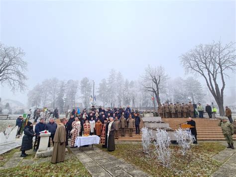 De Ani De La Revolu Ia Din Decembrie Ceremonial Religios I