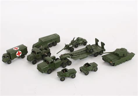 Militärfordon 8st Dinky Toys Auktion