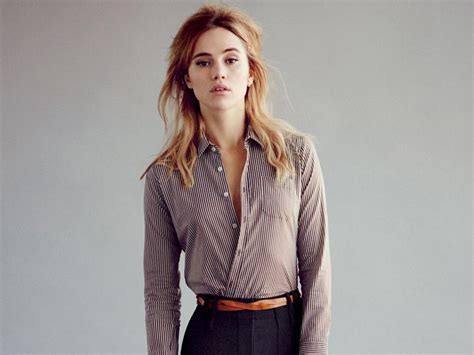 Suki Waterhouse Wallpapers - Wallpaper Cave