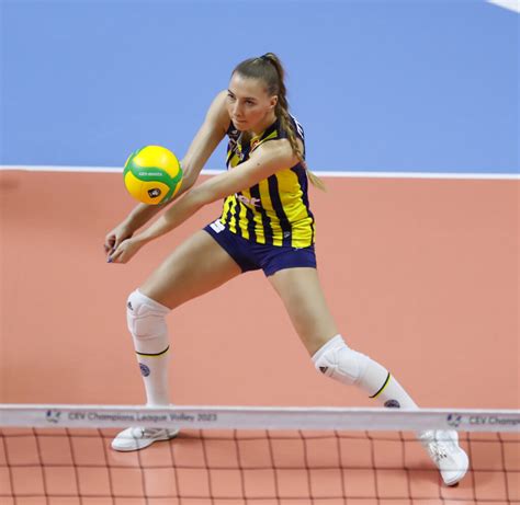 Fenerbah E Opet Ten Nemli Galibiyet Voleybolunsesi