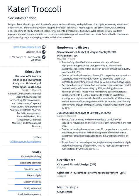 Securities Analyst Resume Examples and Templates | ResumeCat