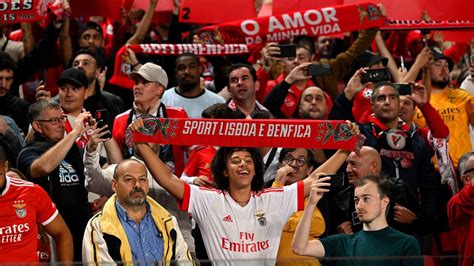 Assim Sim Titular Do Benfica Mostra Sinais De Recupera O Da Les O E