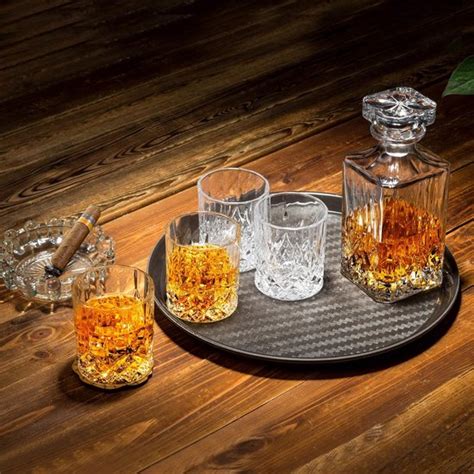 Luxe Whisky Karaf En Glazen Set Een Kristallen Whisky Decanter Van