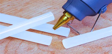 Common Applications Of Pur Hot Melt Adhesives Neufutur Magazine