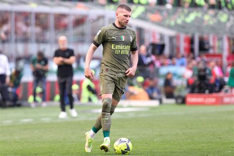 Rebic Il Colpo A Effetto Del Lecce L Abbraccio Particolare Al Via