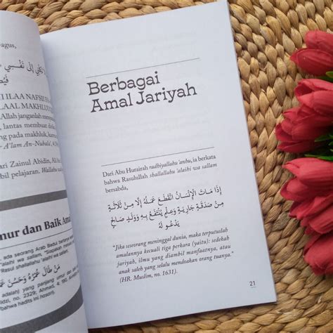 Buku Amal Jariyah Ust Abduh Tuasikal Toko Muslim Title