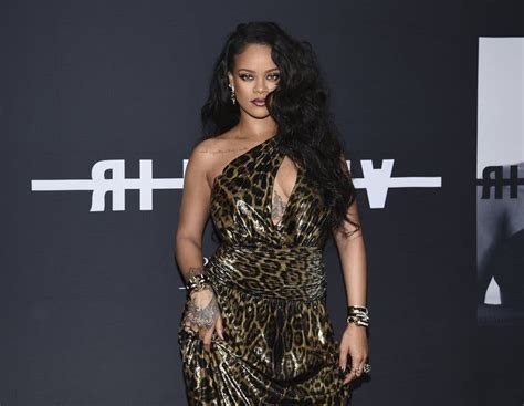 Rihanna regresa con un tema para la película Black Panther Wakanda