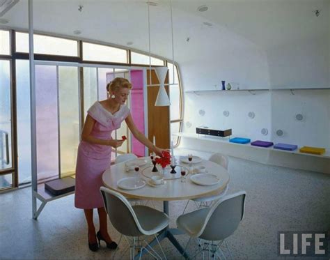 Monsanto House of the Future - Interior, Dining Area - Invisible Themepark