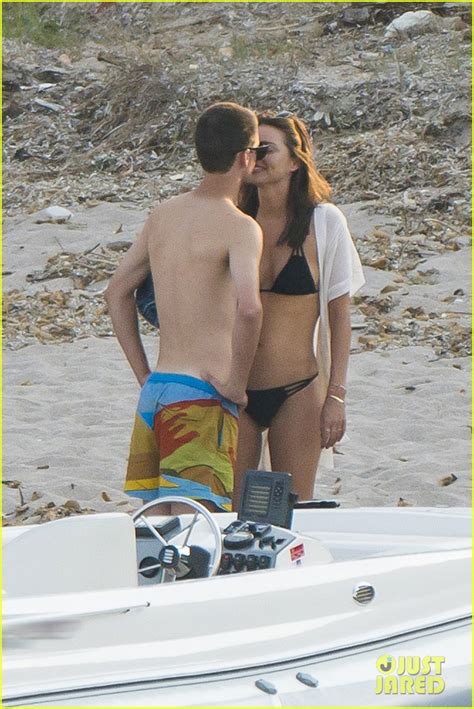 Photo: miranda kerr snapchats evan spiegel beach bodies 03 | Photo 3441196 | Just Jared ...