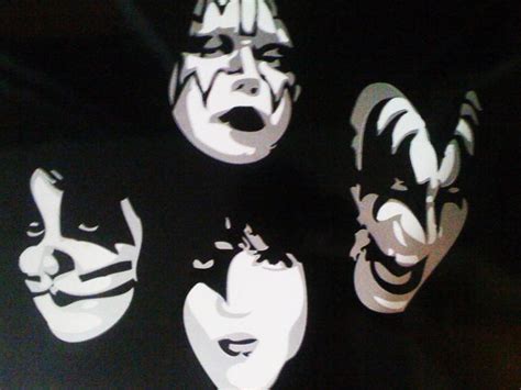 Kiss Vinyle by oOCyasOo on DeviantArt