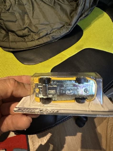 Hot Wheels Ferrari F D Occasion Villars Sur Gl Ne Pour Chf Avec Livraison Acheter