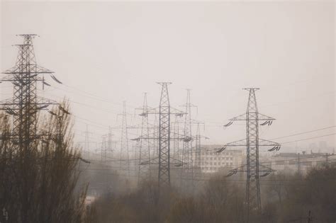 Economica net Ucraina sistează exporturile de electricitate către