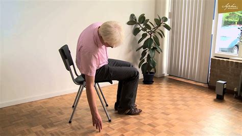 Parkinson Fysiotherapie Oef 5 Zijwaarts Bewegen Op De Stoel Youtube