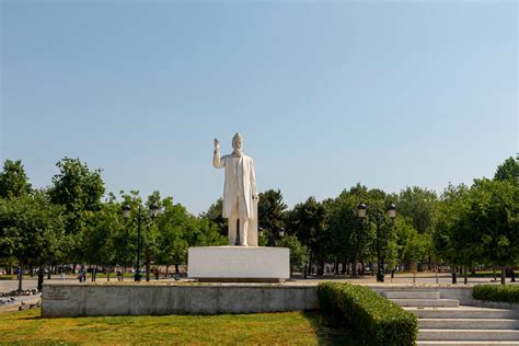 Statue of Eleftherios Venizelos - Visit Central Macedonia