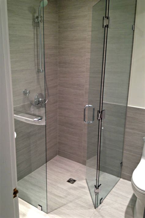 Curbless Frameless Corner Shower Neo Angle Frameless Showers