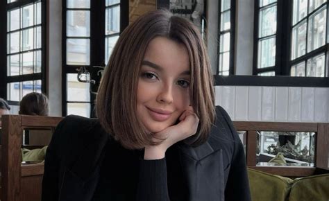 22-летняя дочь Екатерины Стриженовой выходит замуж - 24СМИ