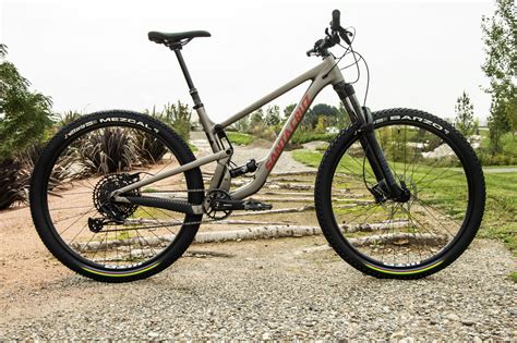 New VITTORIA Barzo & Mezcal in UCI Special Edition | 365mountainbike