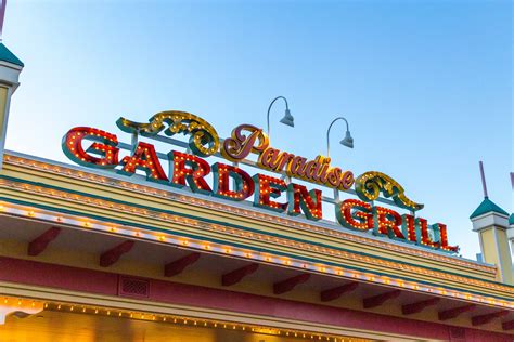 Paradise Garden Grill at Disneyland Resort | Attraction Insight