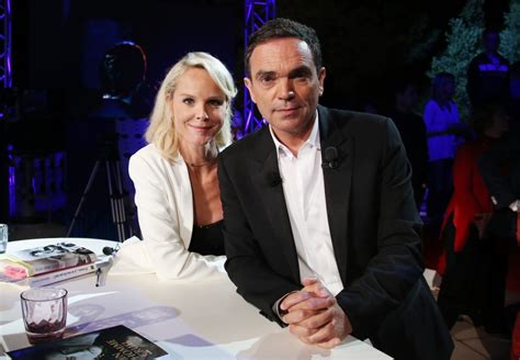 Photo Exclusif Vanessa Burggraf Et Yann Moix Enregistrement De L