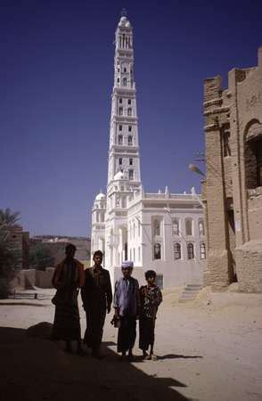 PHOTO of Yemen, Wadi Hadramaut (Hadramaout, Hadhramawt), Tarim, Yemeni ...